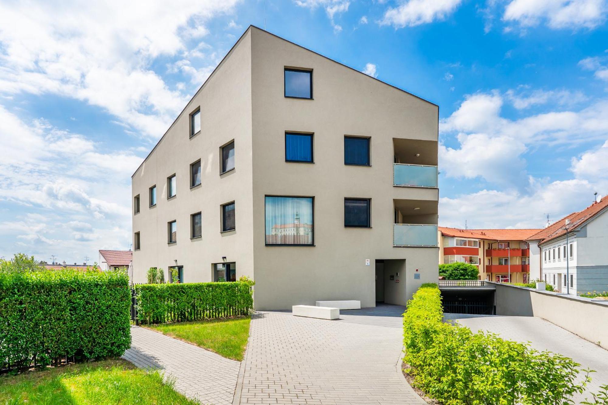 Palm Garden Apartment 2 Mikulov Bagian luar foto